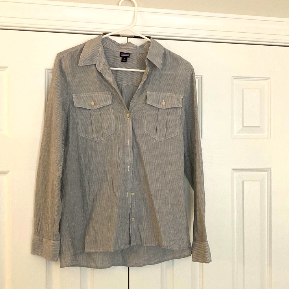 Patagonia button down - like new!